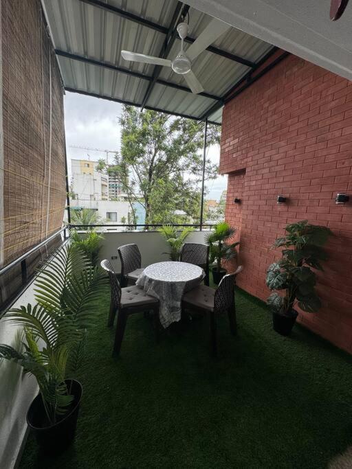 Heart Of Downtown Luxurious2Bhkprabhat Rd,Deccan Pune Exterior foto